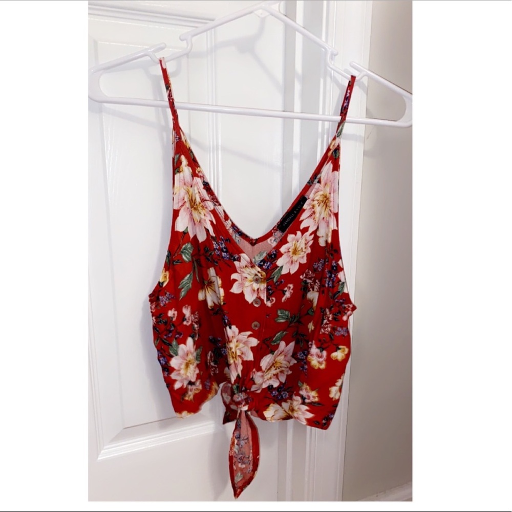Kendall and Kylie tie front crop top